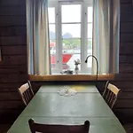 아파트 Reine Harbour