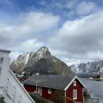 Reine Harbour Apartment *